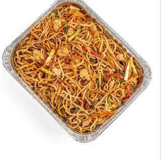 Chow Mein - Beef and Chicken (Sharing Tray)