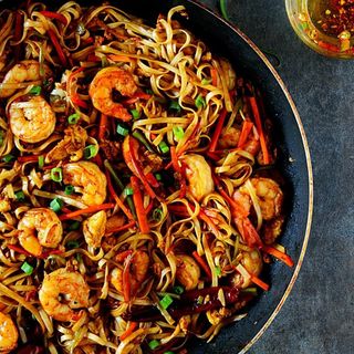 Prawns Spaghetti Noodles - Medium Portion ( 650ML Pack)