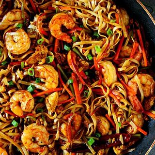 Prawns In Green Pepper Sauce - Small Portion (400ML Pack)