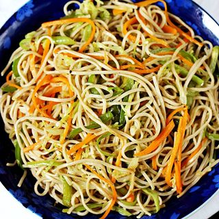 Lamb Chow Mein Noodles - Medium Portion ( 650ML Pack)