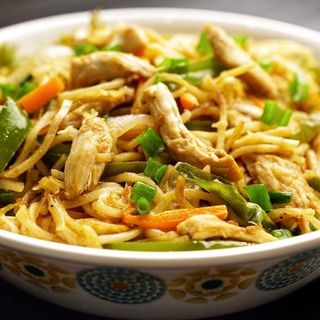 Veg Spaghetti Noodles - Medium Portion ( 650ML Pack)