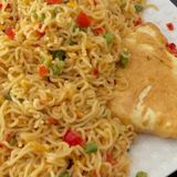 Indomie and fried eggs