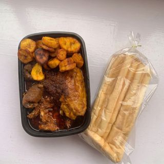 Ewa Agoyin Beans + Ewagoyin Pepper + Beef + Plantain + Big Bread