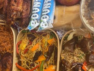 Signature surprise food box