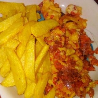  Fried Irish Potatoes and Eggs Sauce 