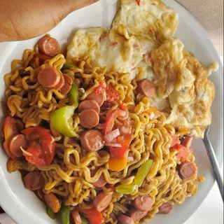 Indomie with Fried Egg