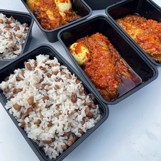 Rice and beans with peppered sauce 