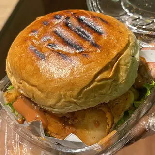 Chicken Suya burger 