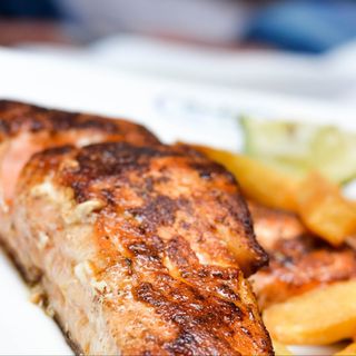 Grilled Salmon (200g)
