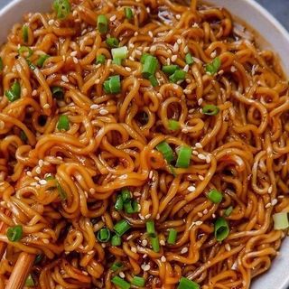 Mini noodles and egg (Quick & Hot)