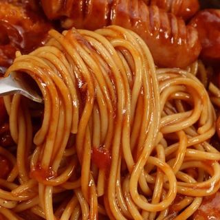 Jollof pasta combo ( chicken and plantain)