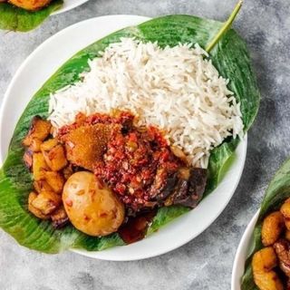 Mini white rice + Ayamase+ plantains 