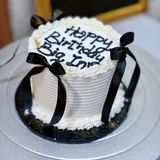 4 inches bento cake with ribbon