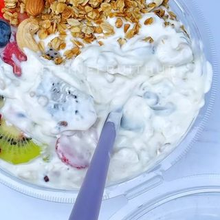 Fruity thick creamy Greek yogurt parfait not watering yogurt.(midi size)250ml