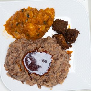 Ewagoyin and porridge with beef