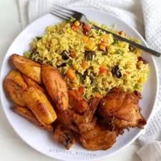 Fried Rice With Plantain And Big Chicken
