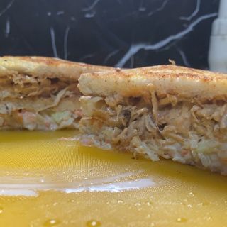 Aunty's Chicken Sandwich (Half)