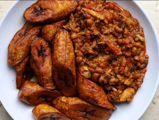 Porridge beans and fried plantain
