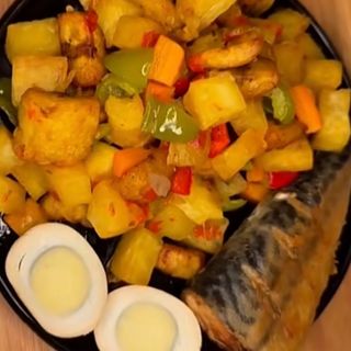 Cookhouse special potatoes with Titus and egg