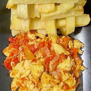 Fried yam with egg sauce