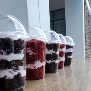 chocolate cake parfait