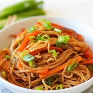 Stir fry spaghetti