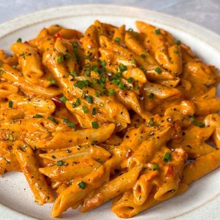 CREAMY PASTA
