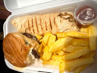 Mini burger mini shawarma and chips