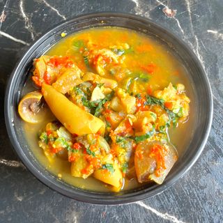 Cow leg pepper soup
