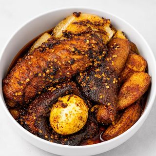 Ewa agoyin abule max