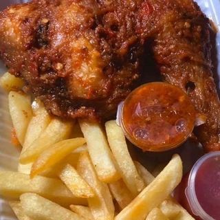Mini pepper chicken and chips