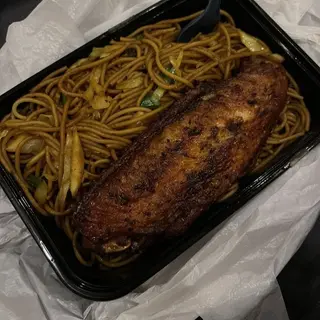 Spaghetti with Plantain & Spicy Chicken