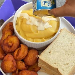 Akara, Bread with any protein or palp