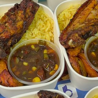 Beef Curry Sauce and Stir Fry Rice (10 packs)