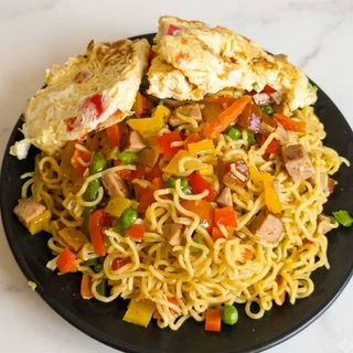 Signature Stir-Fry Indomie + Omelette