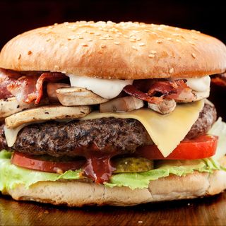 Zestaw The Boss z Napojem 0,33l