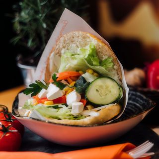 Kebab w bułce wegetariański