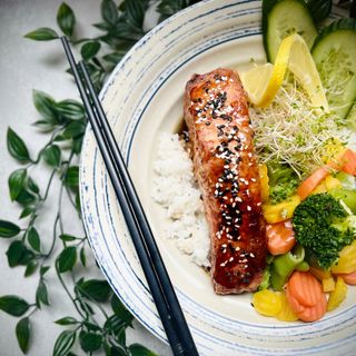 Łosoś Teriyaki