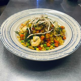 Ryż smażony z krewetkami 