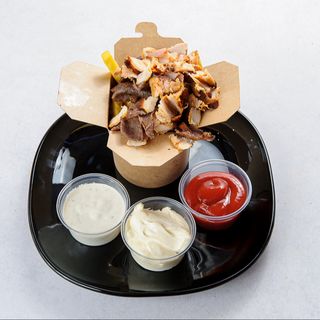 Frytki z posypką kebabową