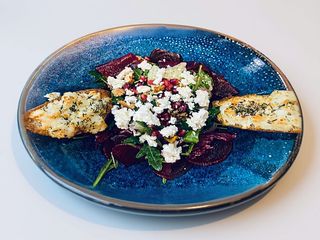 Z Francuskim Kozim Serem