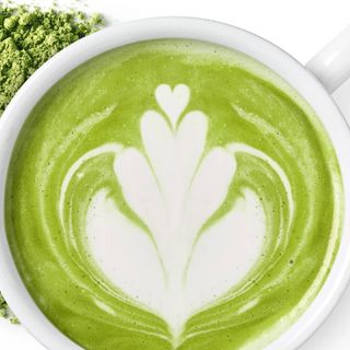 MATCHA KARMELOWA z CYNAMONEM