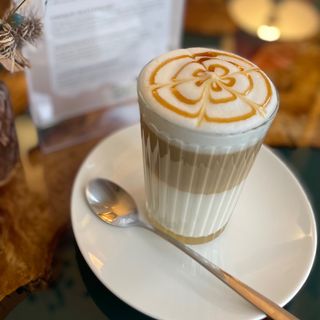 LATTE KARMELOWE 