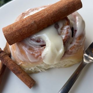 BUŁECZKA CYNAMONOWA