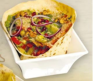 Sałatka gruzińska z orzechami 450g