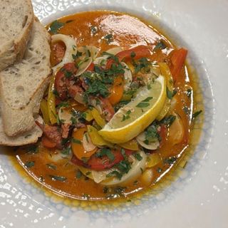 Calamaro con chorizo