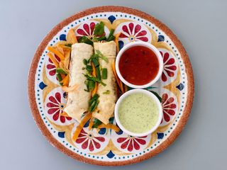 Spring rolls 2szt.