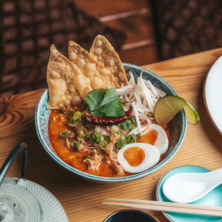 Zupa Kuay Tiao Tom Yum