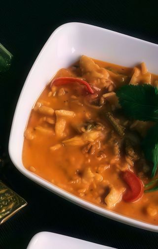 Kurczak w curry czerwone 300g