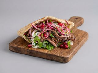 Pita z szarpaną wołowiną